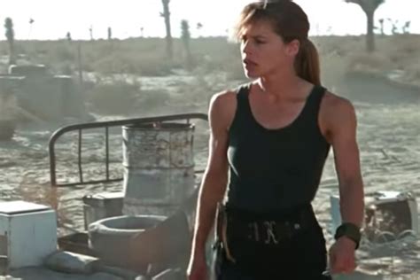 Linda Hamilton photoshoot 1991. Malibu Beach just as ...